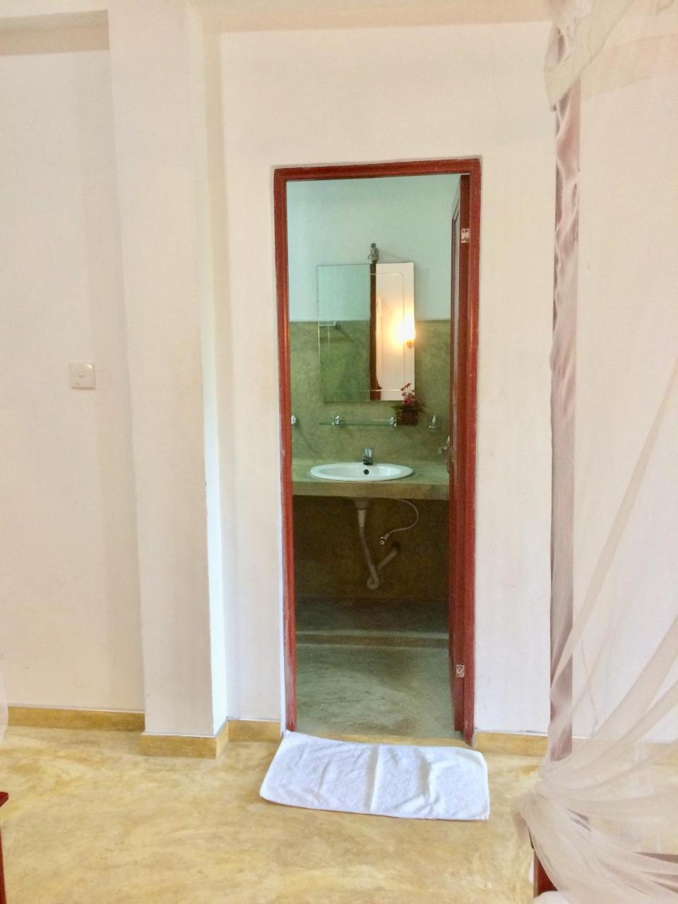 Aloha Beach Resort Tangalle Eksteriør bilde