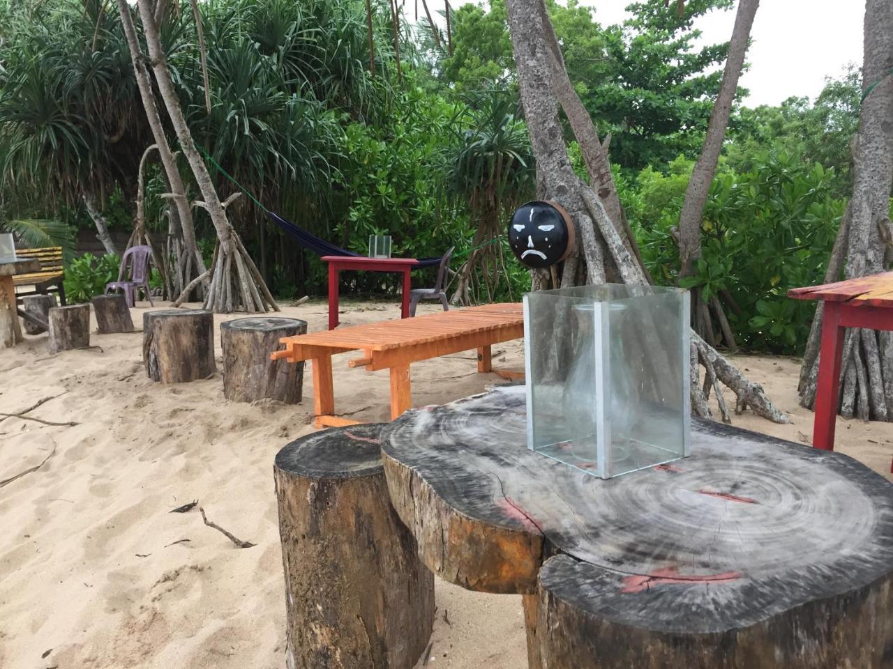 Aloha Beach Resort Tangalle Eksteriør bilde