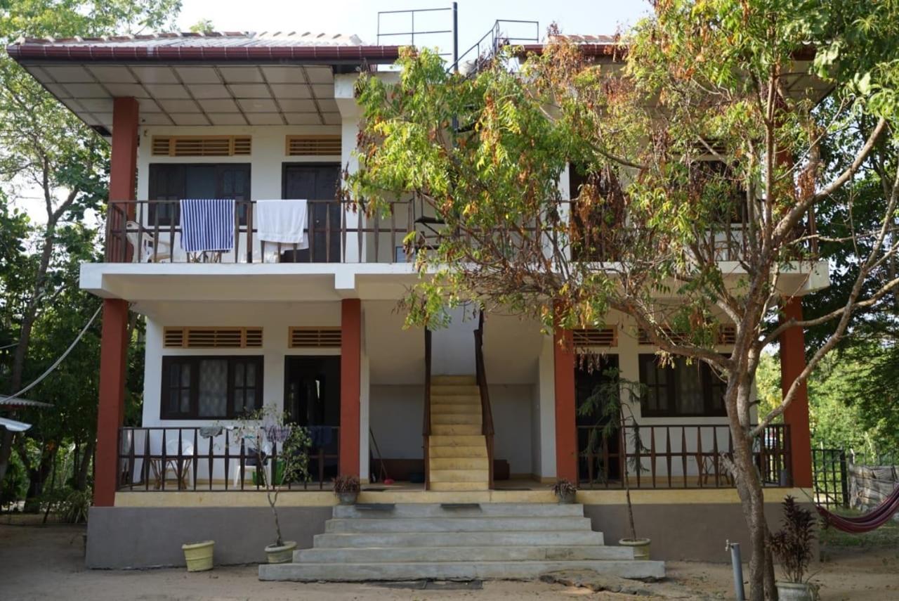 Aloha Beach Resort Tangalle Eksteriør bilde